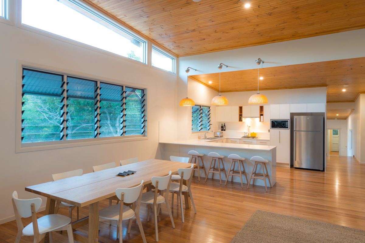 Bright open-plan kitchen and dining